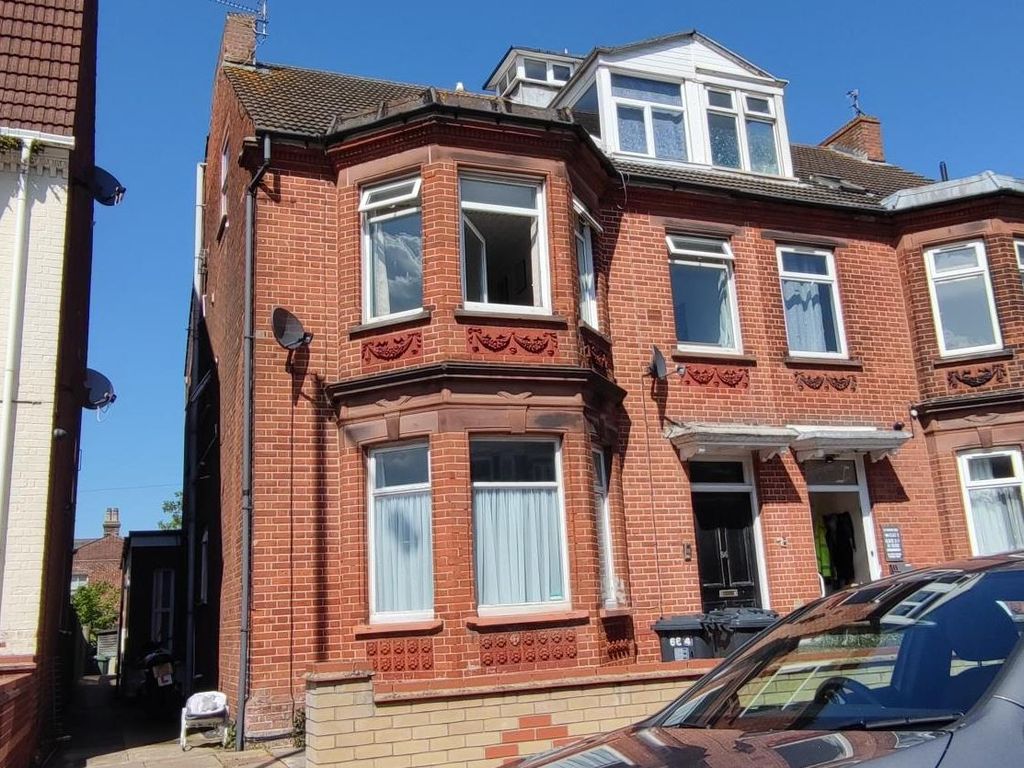 1 bed flat to rent in Avondale Road, Gorleston NR31, £625 pcm Zoopla