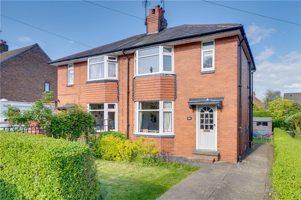 3 bed semidetached house for sale in Wedderburn Drive, Harrogate