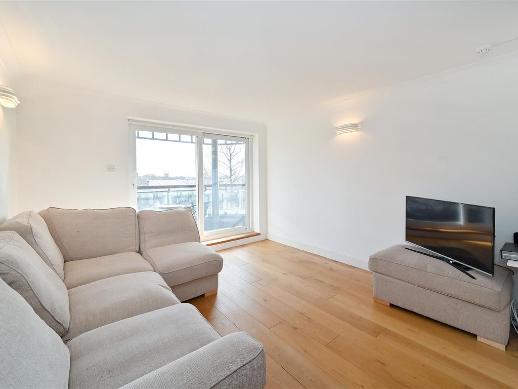 Finch Lodge, Admiral Walk W9  