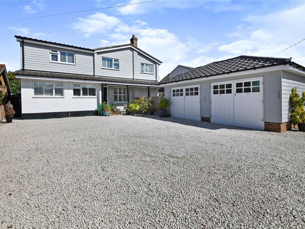 5 bed detached house for sale in King Edwards Road, South Woodham