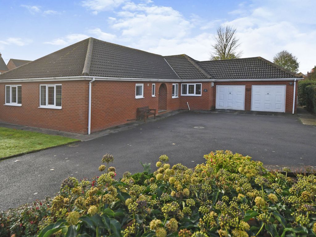 4 bed bungalow for sale in Horncastle Road, Bardney, Lincoln LN3 Zoopla