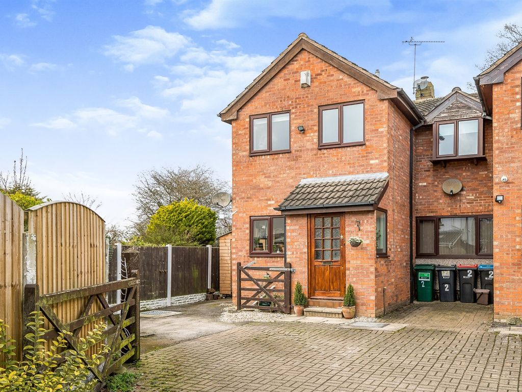 2 bed semidetached house for sale in Hornbeam Close, Hoole, Chester