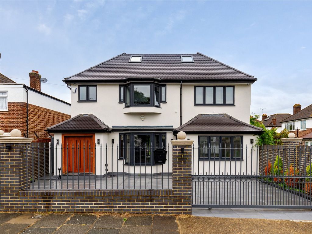 6 bed detached house for sale in Ullswater Crescent, London SW15, £