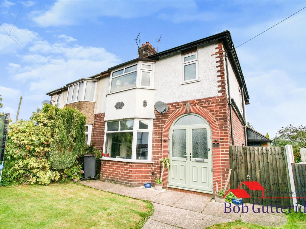 3 bed semidetached house for sale in Cloverdale Road, Cross Heath