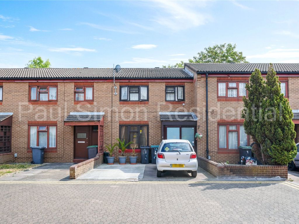 3 bed terraced house for sale in Clyde Road, London N15 Zoopla