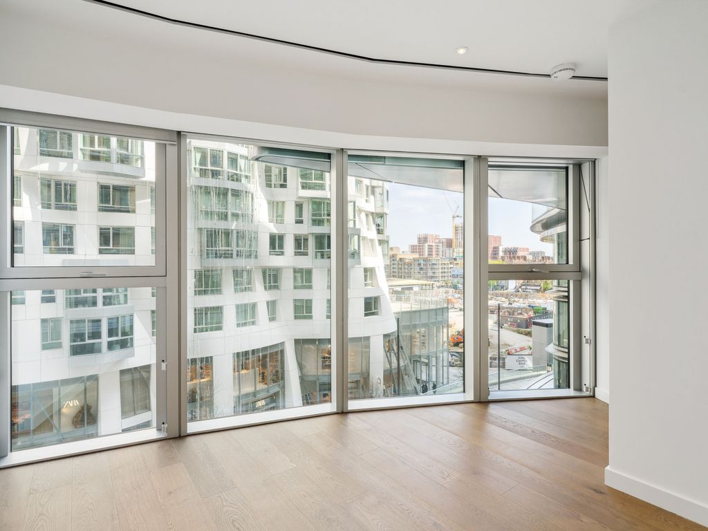 1 bed flat to rent in Electric Boulevard, Battersea Power Station, London SW11, £2,708 pcm Zoopla