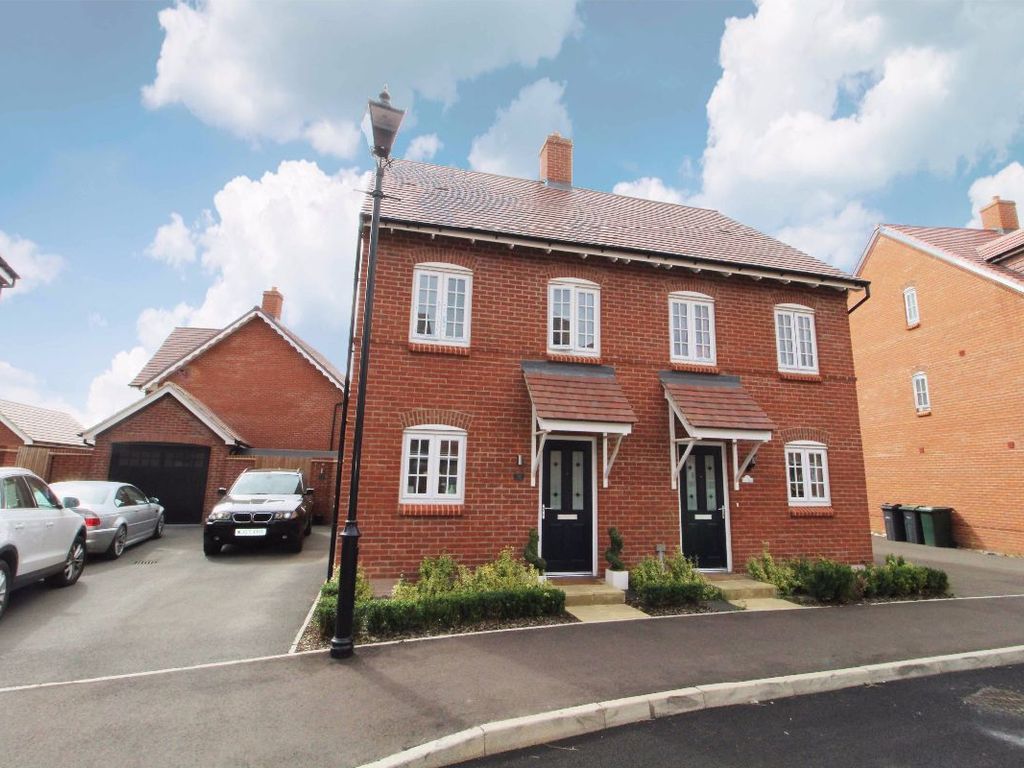 2 bed semidetached house to rent in Cantley Road, Great Denham, Bedford MK40 Zoopla