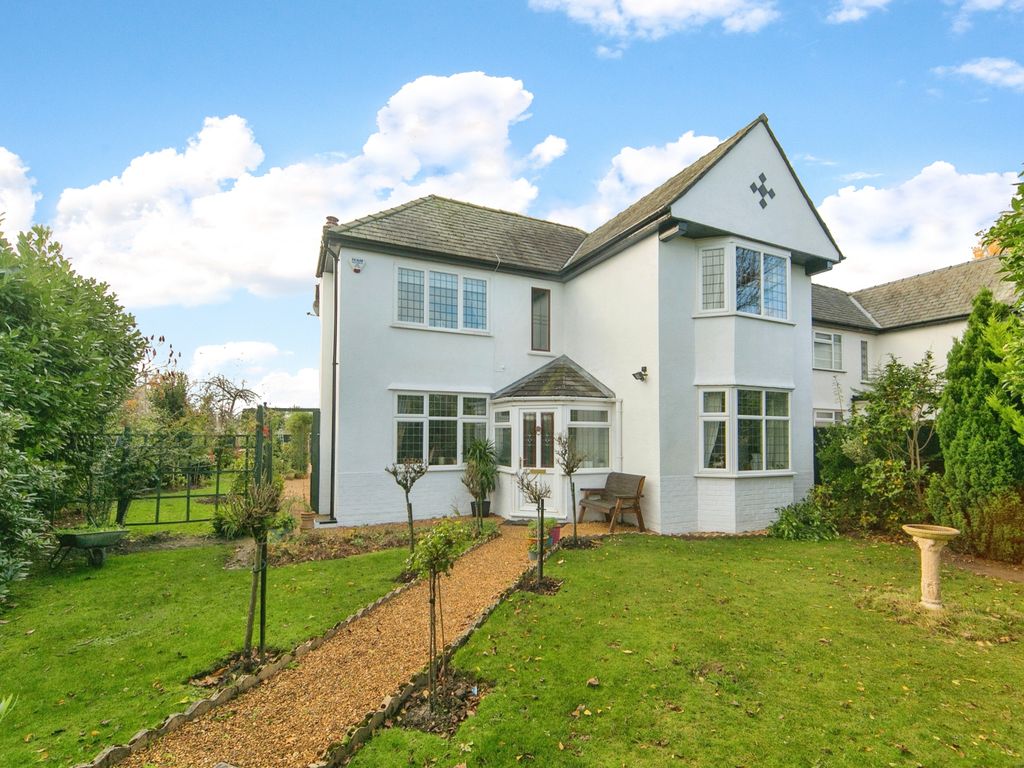 4 bed detached house for sale in Long Lane, Upton, Chester, Cheshire