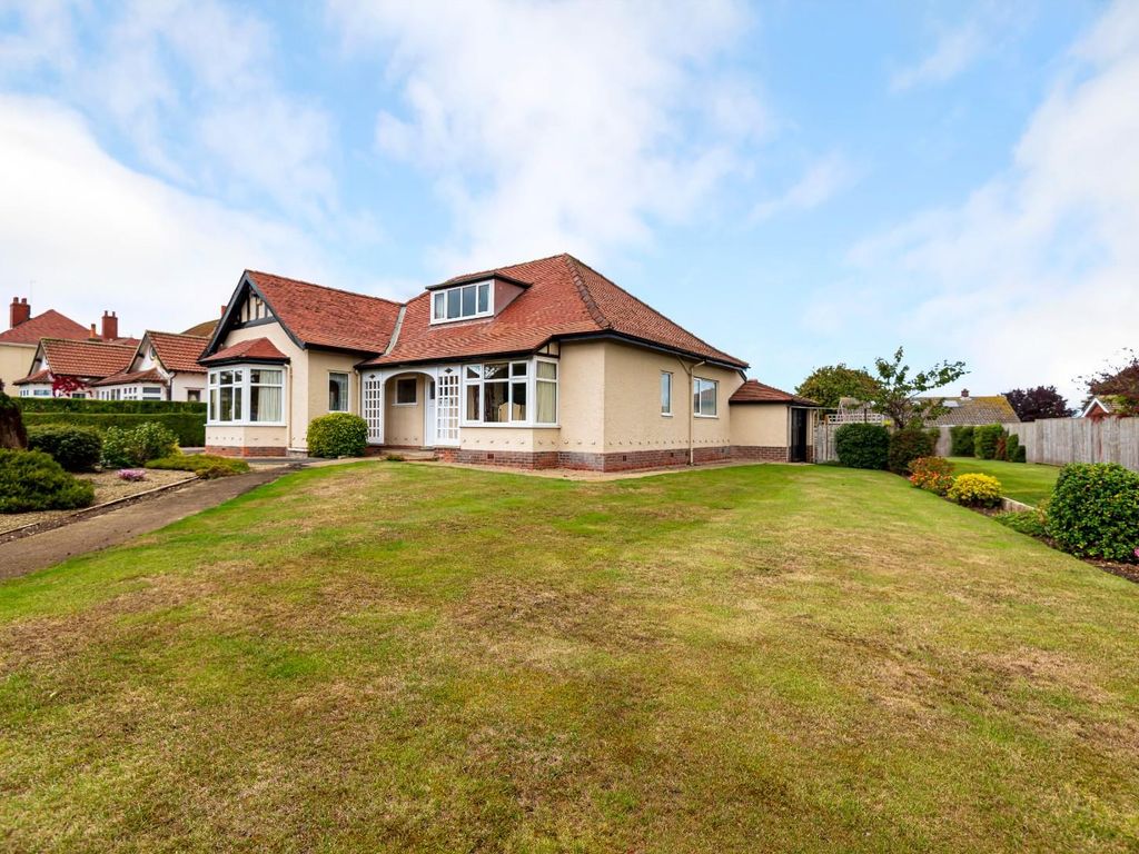 4 bed detached bungalow for sale in Muston Road, Filey YO14 Zoopla