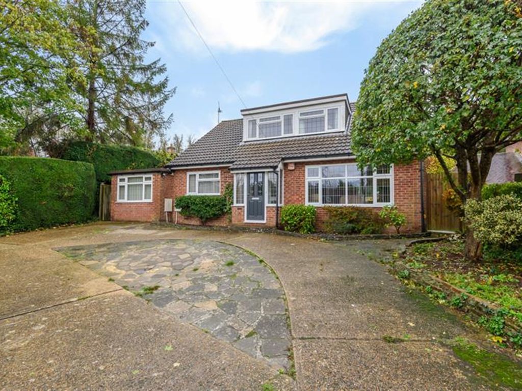 3 bed detached bungalow for sale in Horndean, Waterlooville PO8 Zoopla