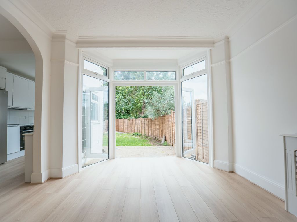 3 bed terraced house for sale in Halstead Road, London N21 Zoopla