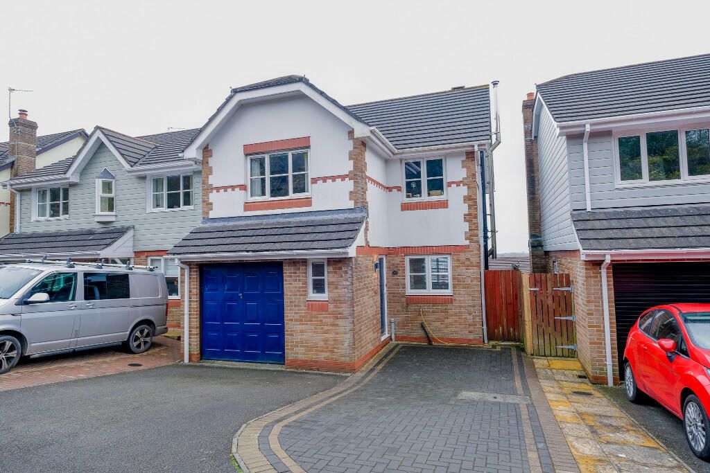4 bed detached house for sale in Century Close, St. Austell PL25 Zoopla