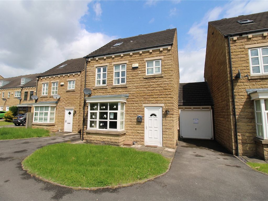 4 bed detached house for sale in Long Hill Road, Huddersfield, West