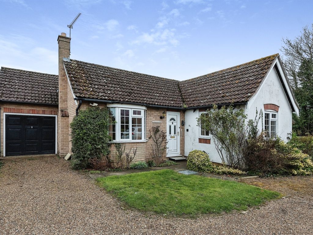 2 bed detached bungalow for sale in Millfield Road, Barningham, Bury St