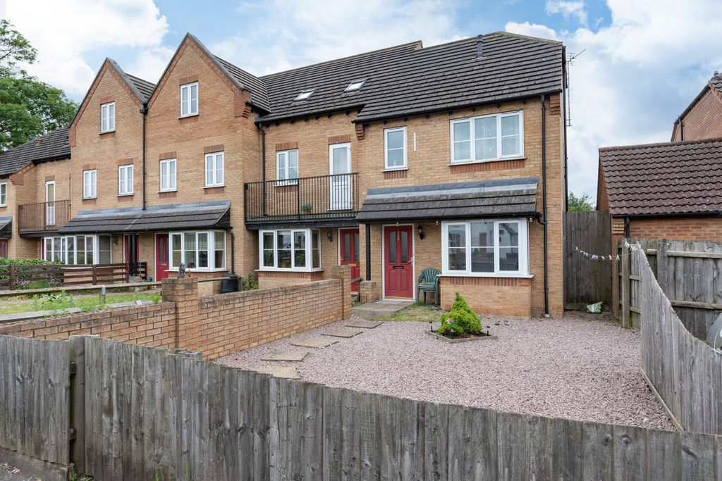 3 bed semidetached house for sale in Harveys Close, Spalding PE11 Zoopla