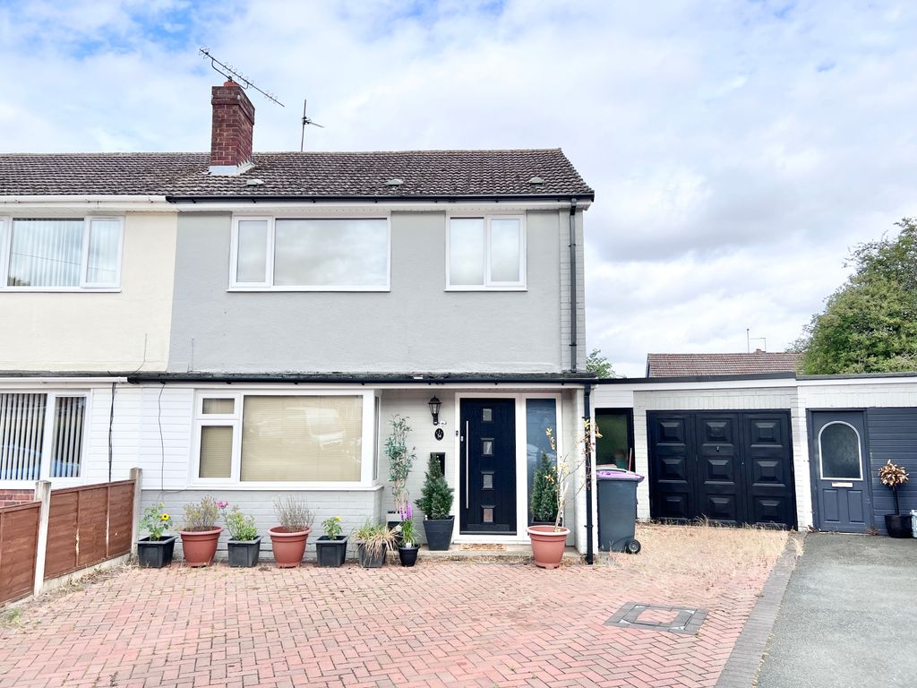 3 bed semidetached house for sale in Teagues Crescent, Telford TF2