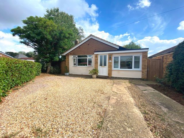Goodwood Avenue, Parklands, Northampton NN3  