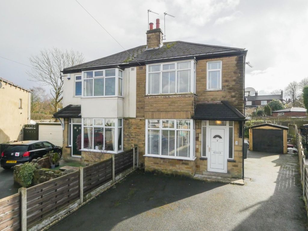 3 bed semidetached house for sale in Victoria Gardens, Pudsey LS28, £