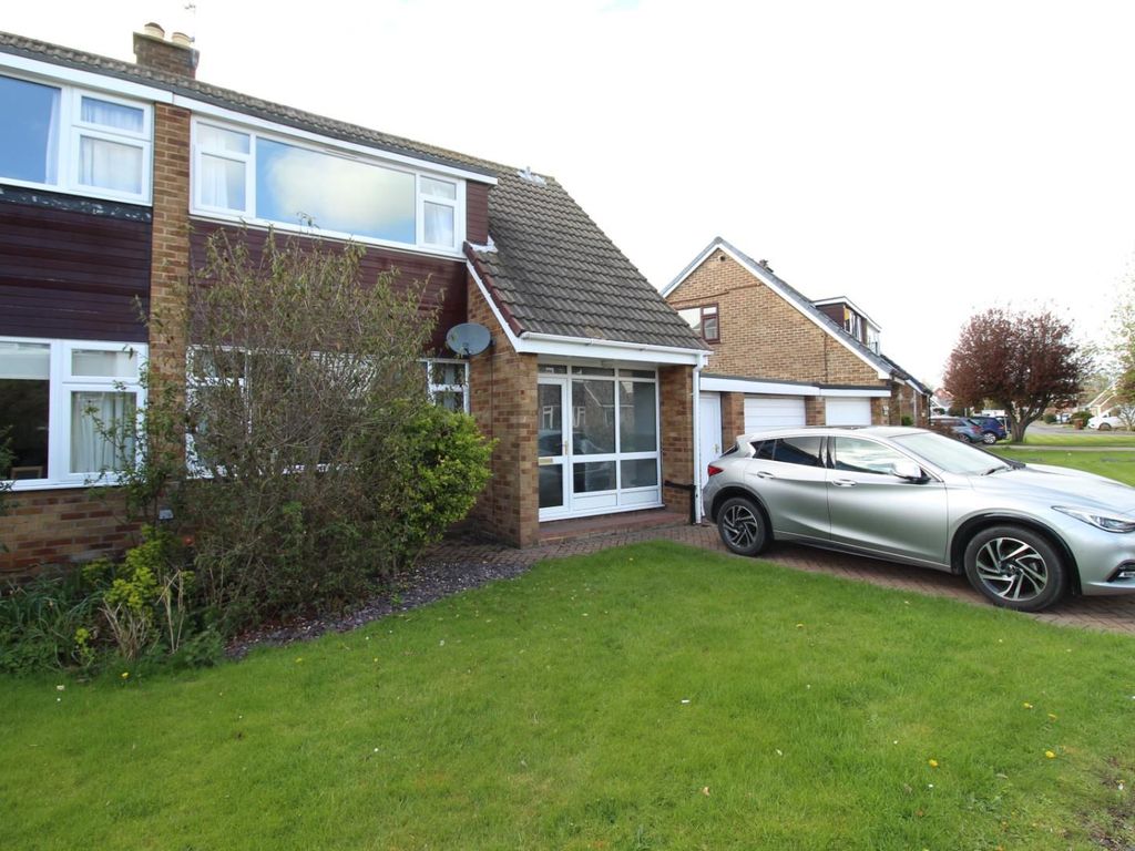 4 bed property to rent in Fair View, Pontefract WF8, £995 pcm Zoopla