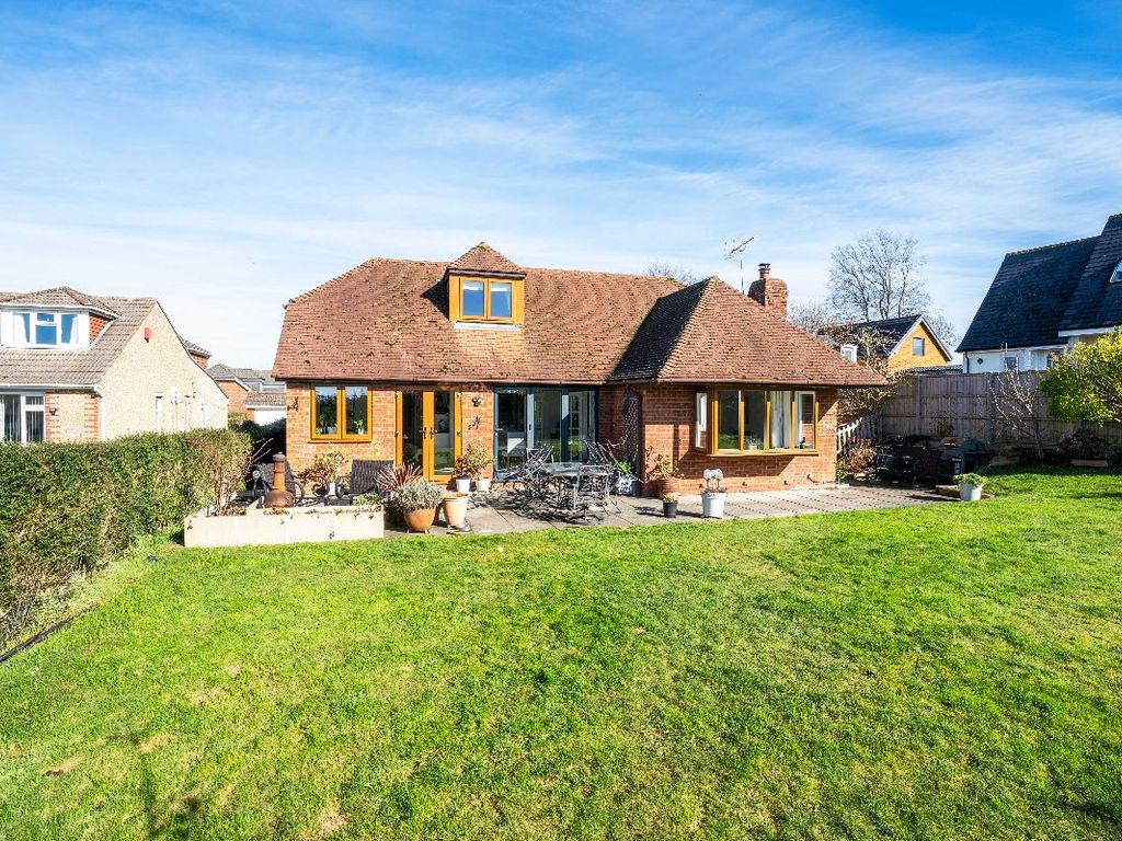 4 bed detached house for sale in Drift Road, Clanfield PO8 Zoopla