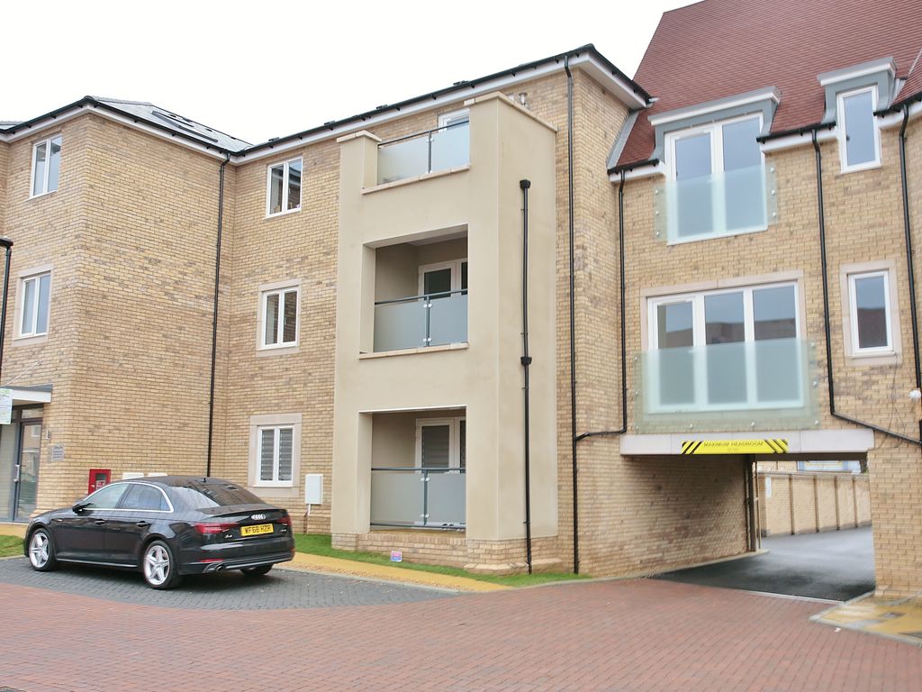 2 bed flat to rent in Clifton Close, Bicester, Oxon OX26 Zoopla