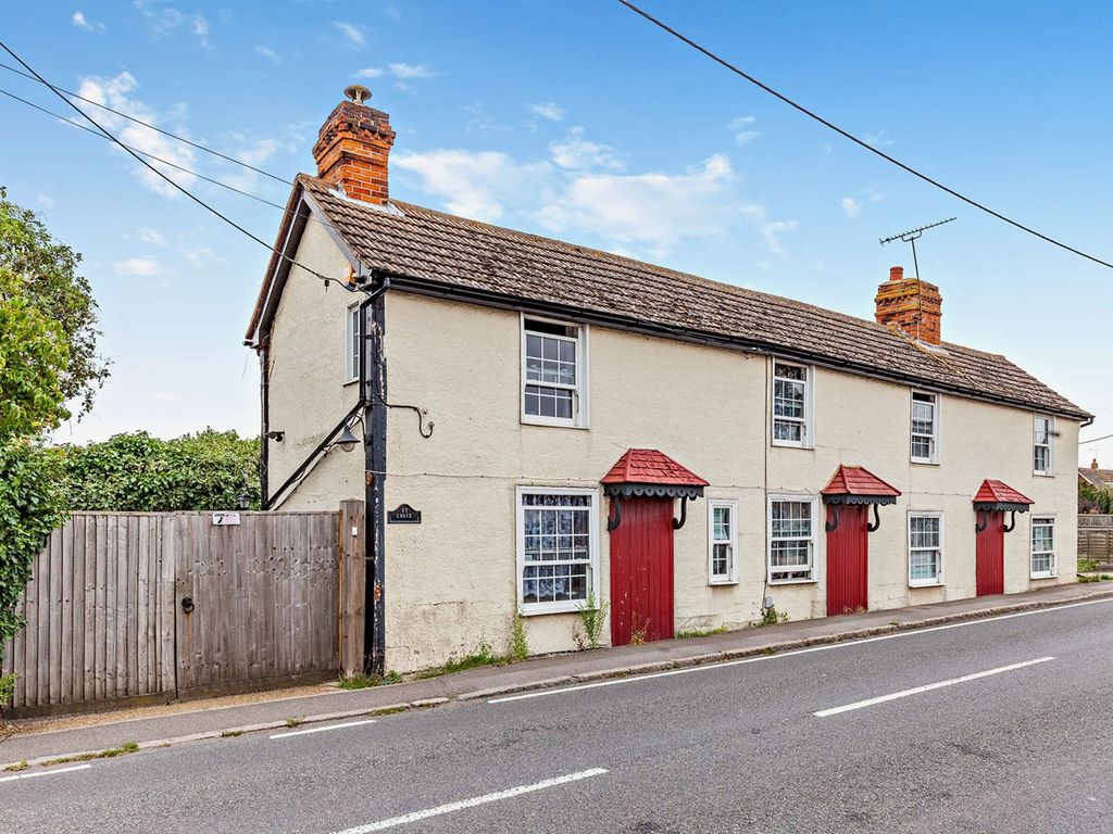 4 bed linkdetached house for sale in Summerhill, Althorne, Chelmsford