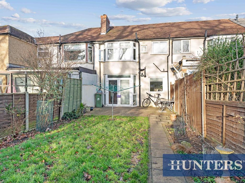 3 bed terraced house for sale in Windsor Avenue, Cheam, Sutton SM3, £