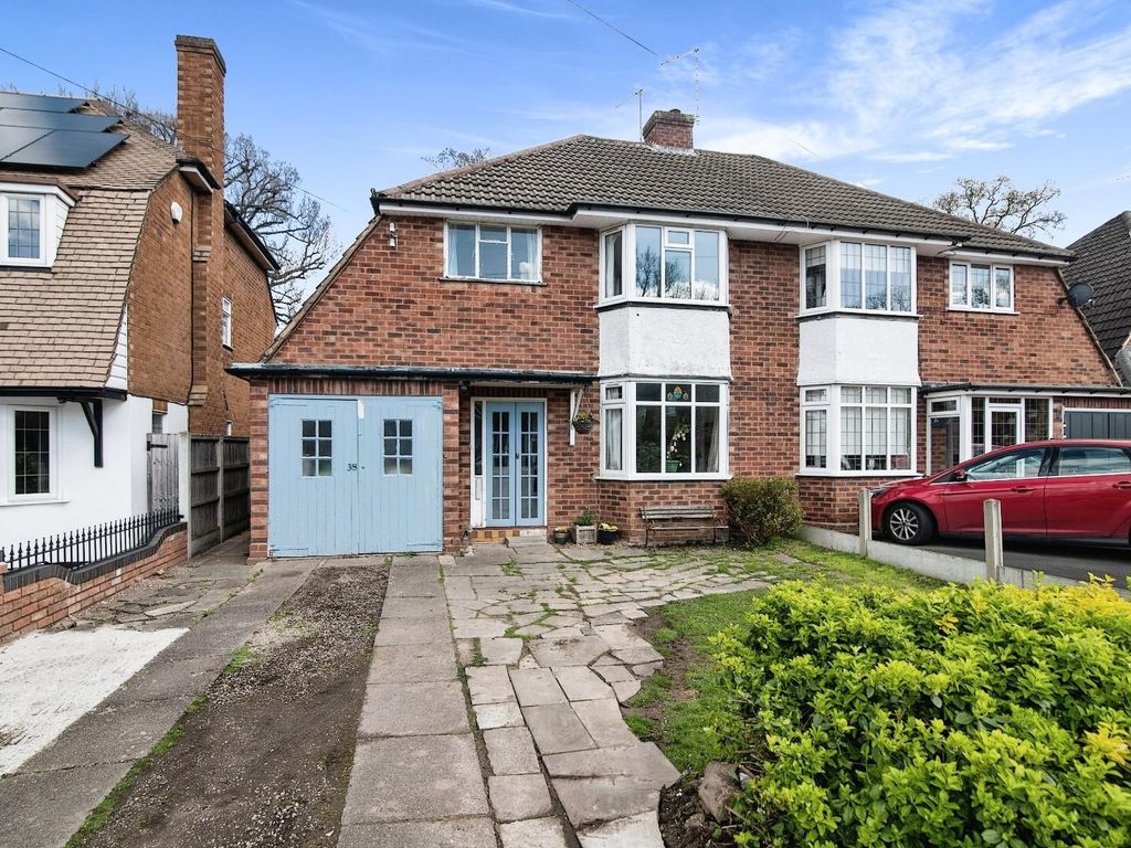 3 bed semidetached house for sale in St. Gerards Road, Shirley