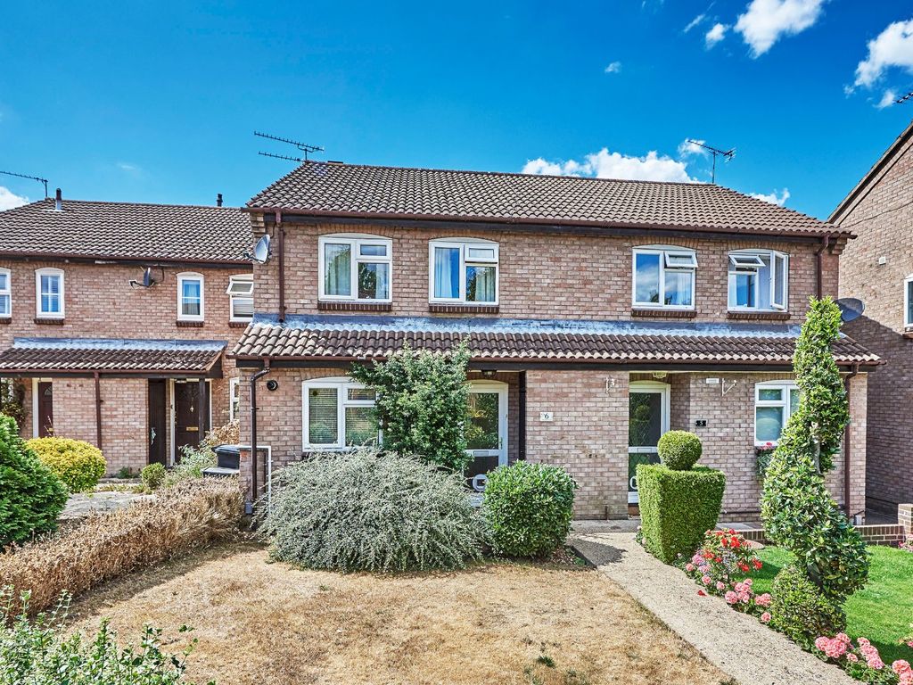 3 bed terraced house for sale in Brecken Close, St. Albans