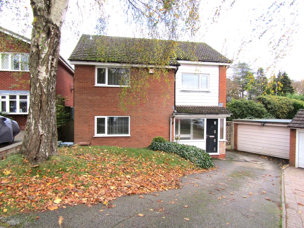 5 bed detached house to rent in Tintern Close, Streetly, Sutton