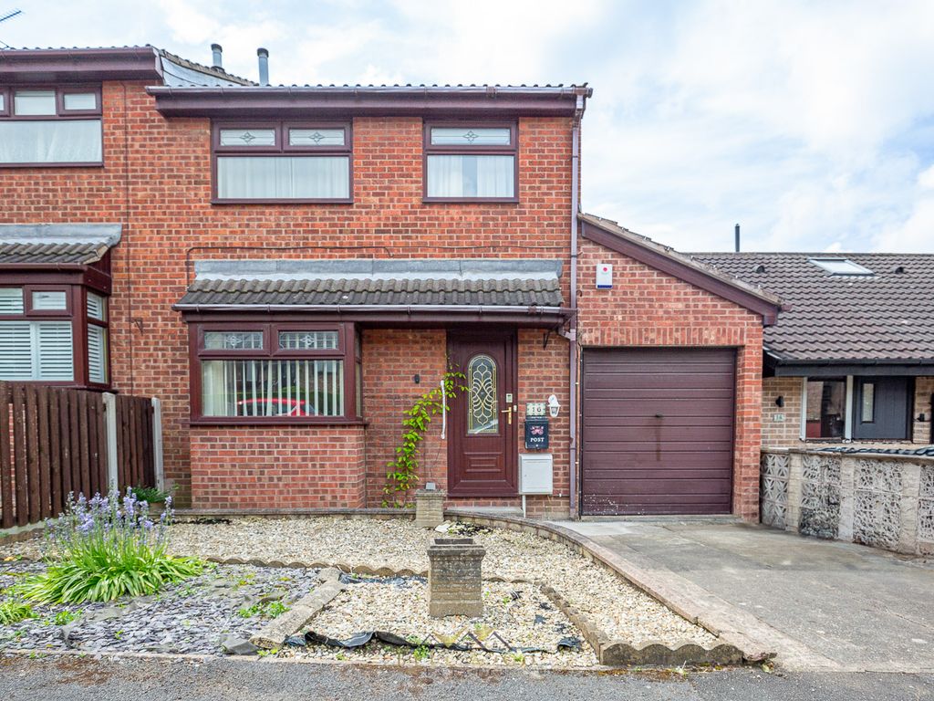 3 bed semidetached house for sale in Eden Glade, Swallownest