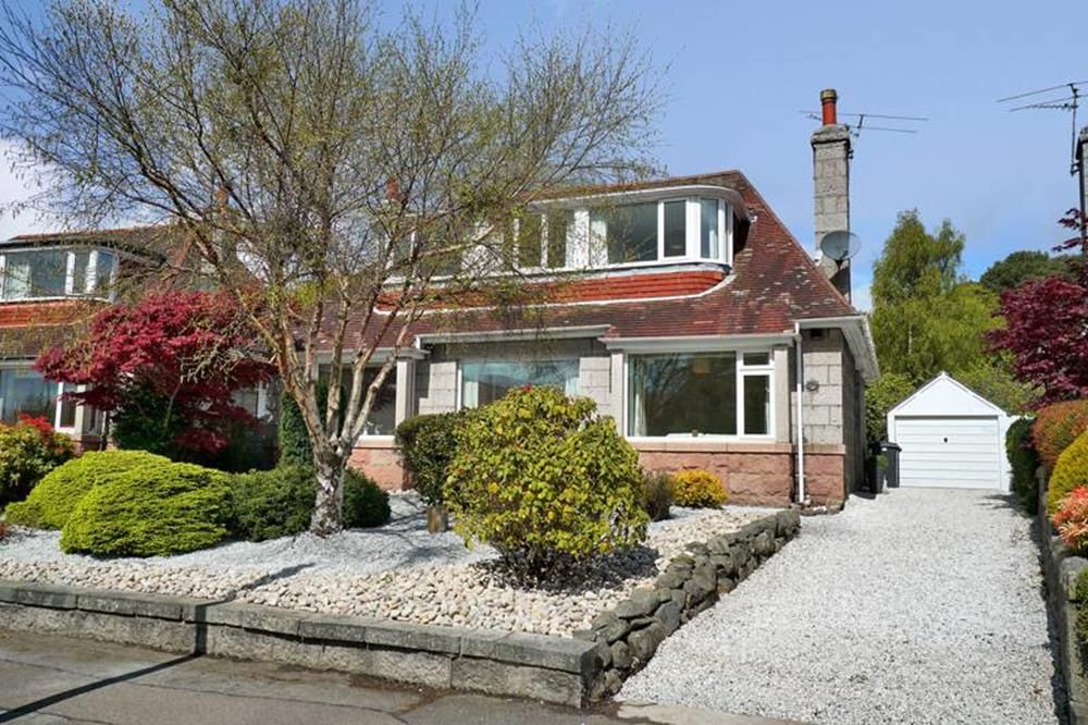 4 bed detached house to rent in Woodburn Avenue, Aberdeen AB15, £2,500