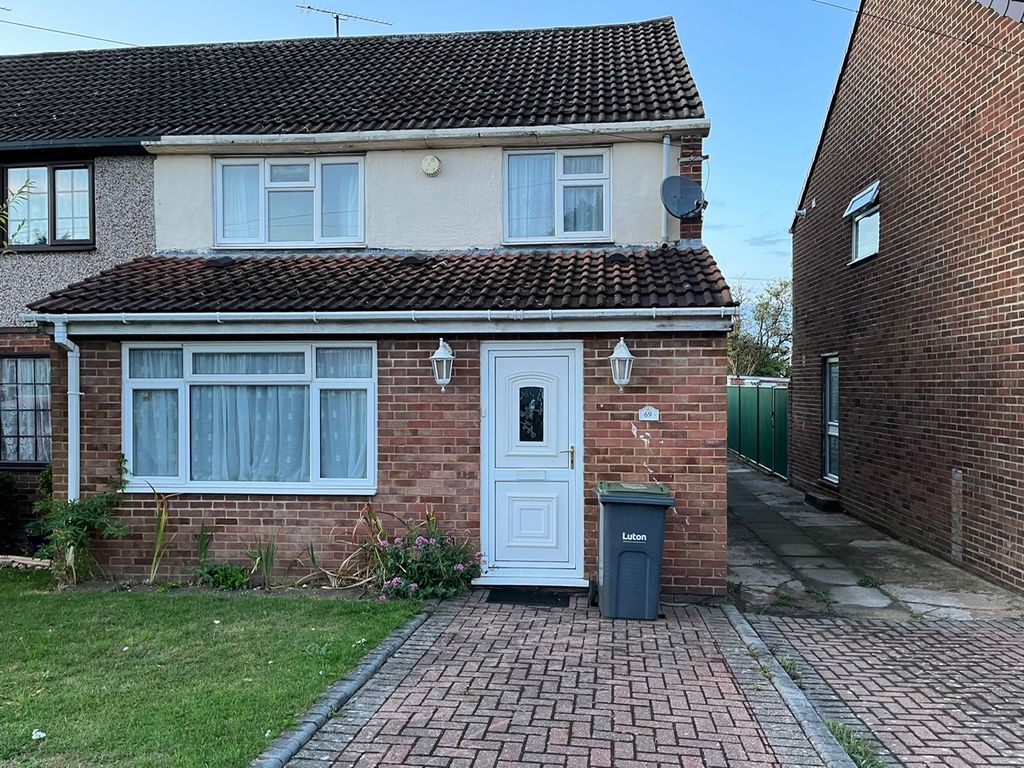 3 bed semidetached house to rent in Hayhurst Road, Luton LU4 Zoopla