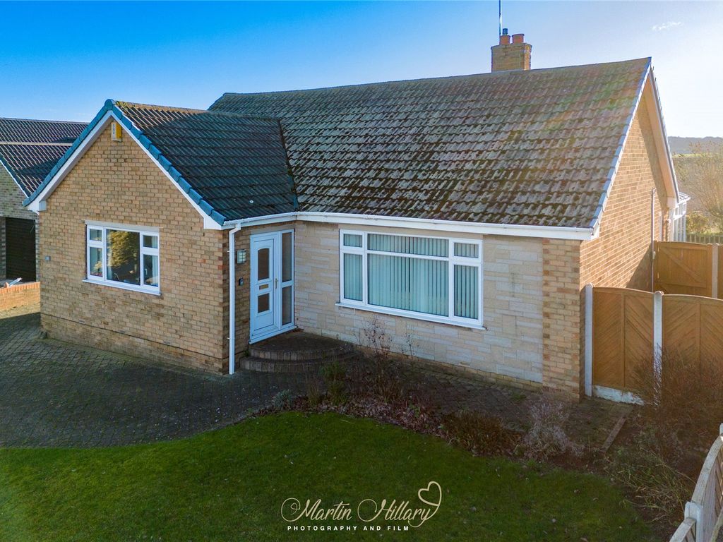 3 bed bungalow for sale in Springfield Crescent, Kirk Smeaton