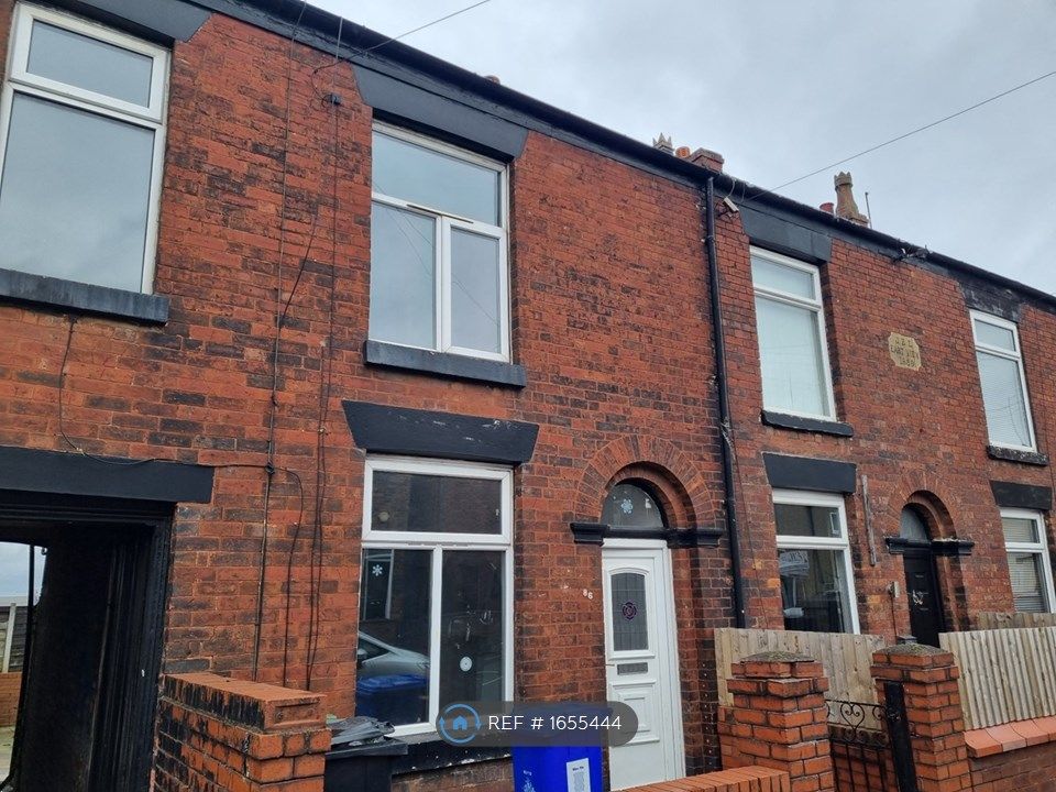 3 bed terraced house to rent in Two Trees Lane, Denton, Manchester M34