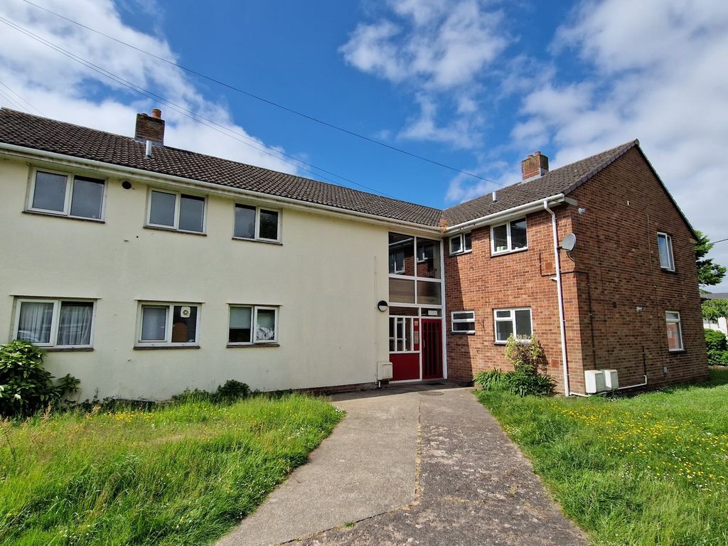 1 bed flat to rent in Bramley Road, Taunton TA1, £795 pcm Zoopla