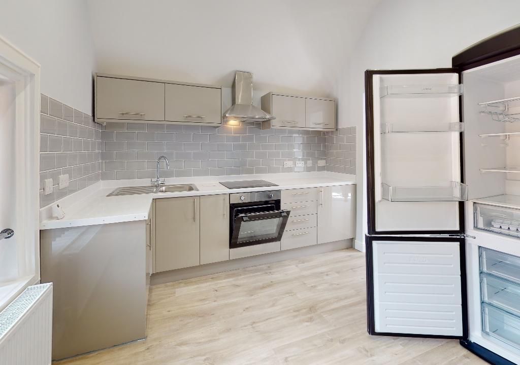 1 bed flat to rent in High Street, Coleshill B46, £850 pcm Zoopla