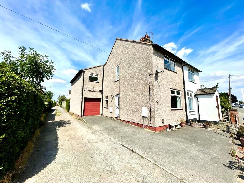 3 bed semidetached house to rent in Coventry Road, Burbage, Hinckley