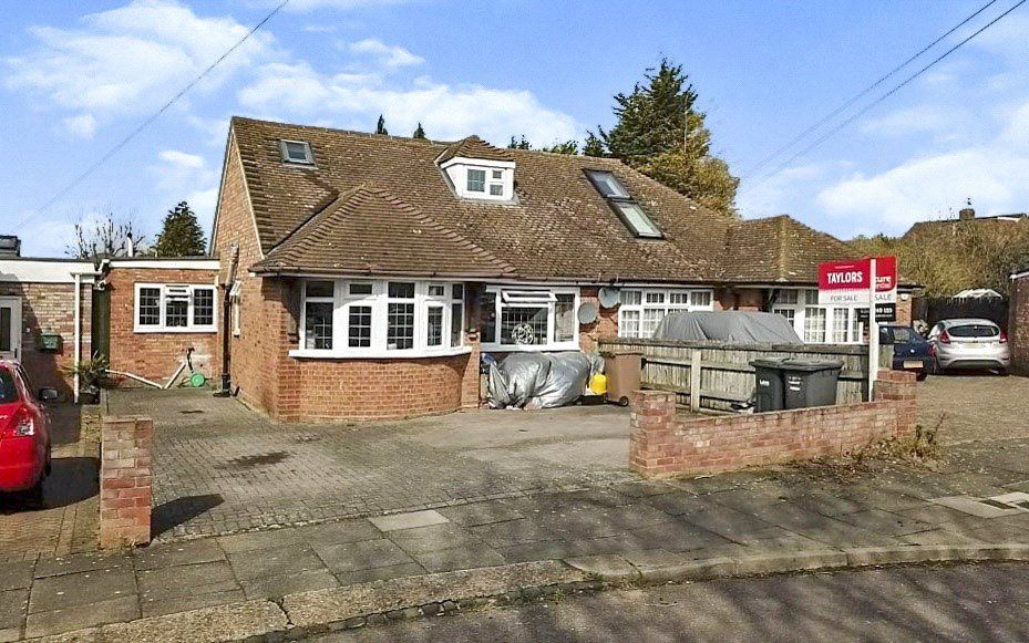 Byron Road, Luton, Bedfordshire LU4  