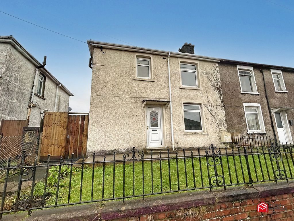 3 bed semidetached house for sale in Heol Ganol, Sarn, Bridgend