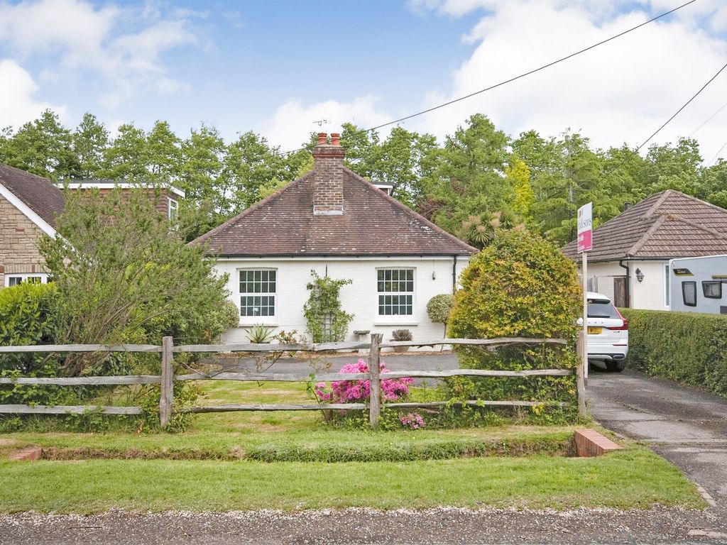 3 bed bungalow for sale in Station Road, Hellingly, Hailsham BN27 Zoopla
