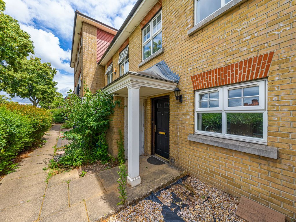 3 bed terraced house for sale in Honeypot Lane, London NW9, £630,000 Zoopla