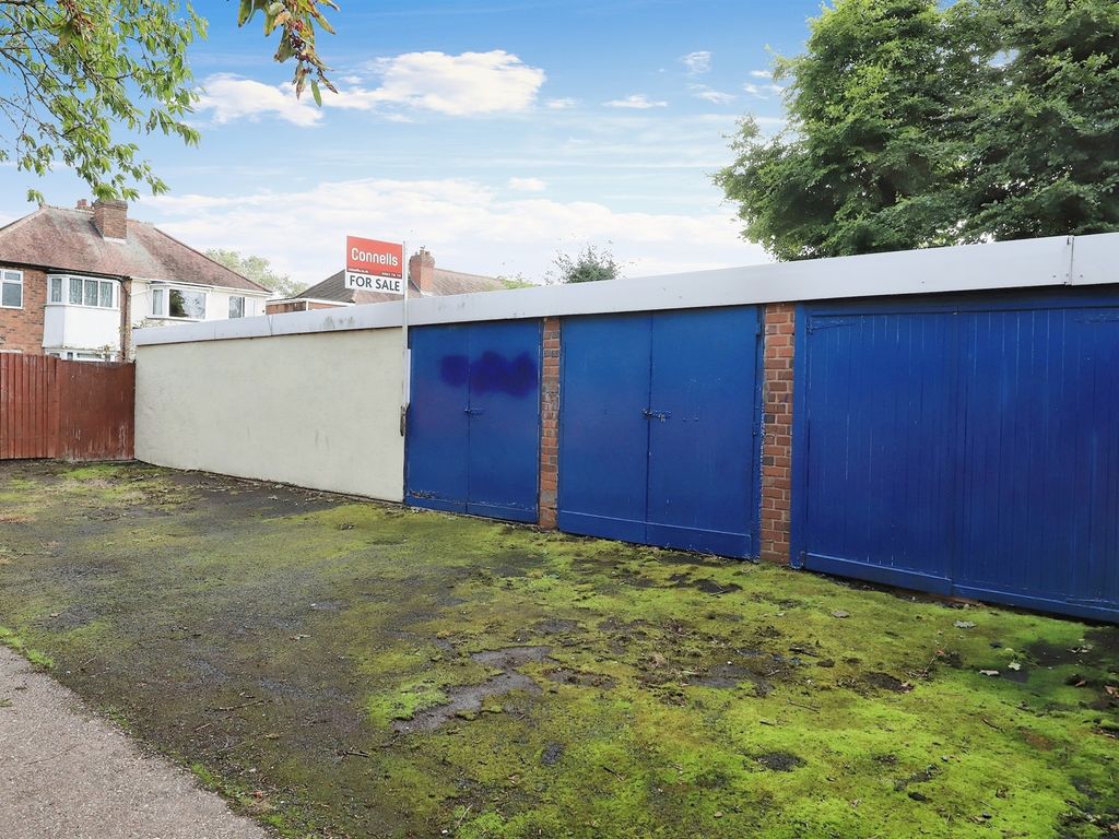 Property for sale in Stubby Lane, Wednesfield, Wolverhampton WV11, £50,000 Zoopla