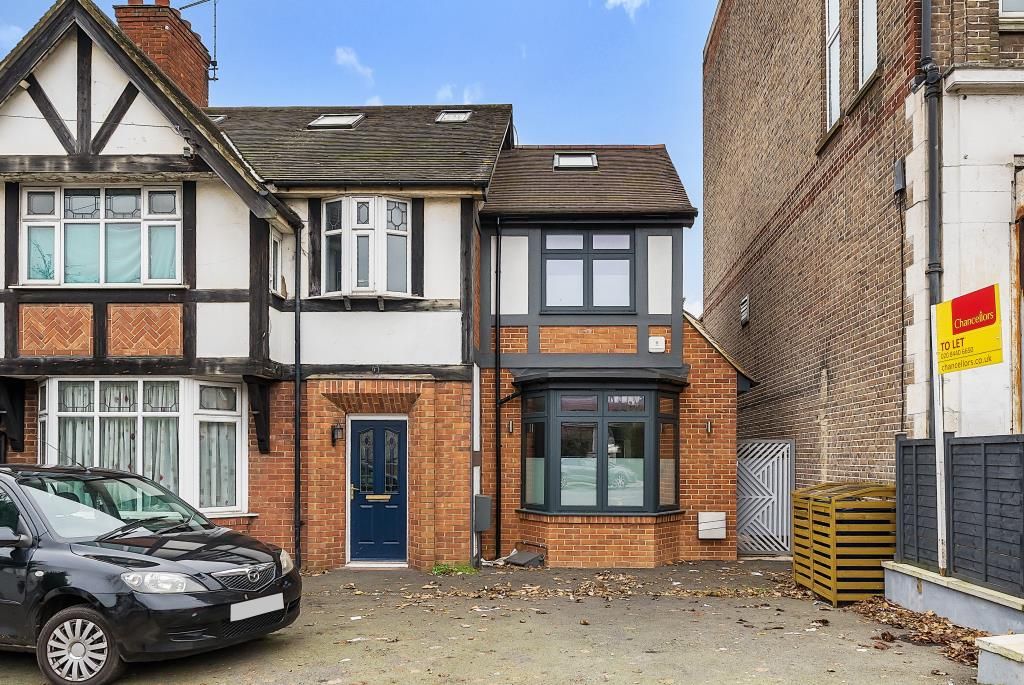 2 bed end terrace house to rent in Null N11, £2,250 pcm Zoopla