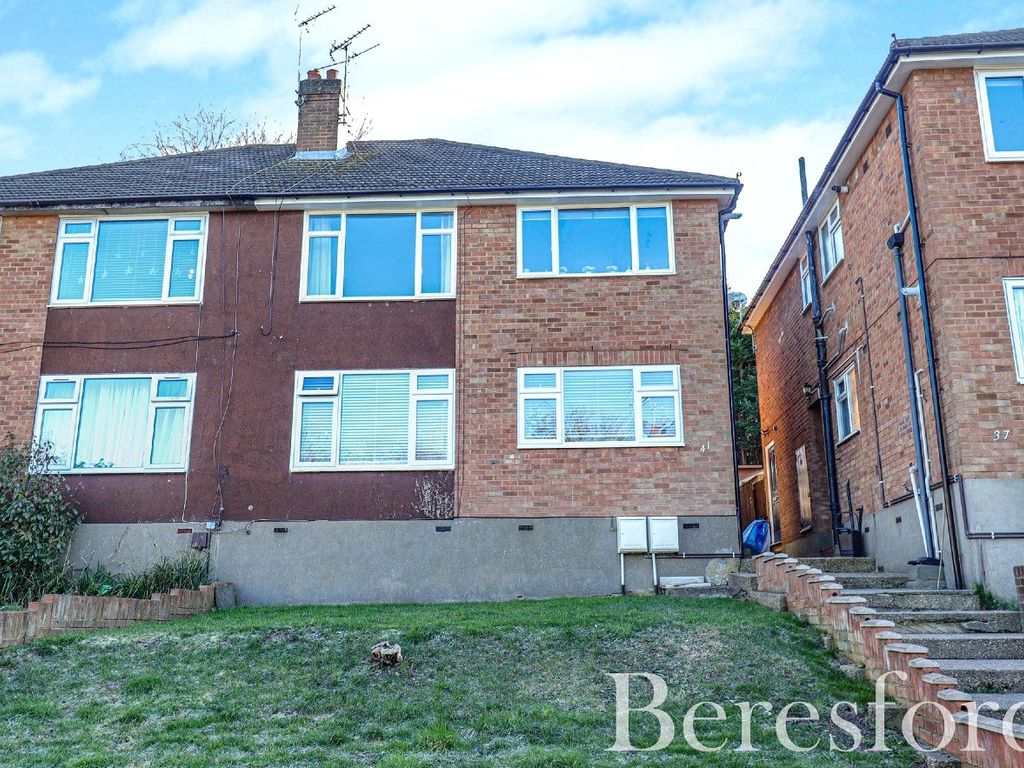 2 bed for sale in Hammonds Lane, Great Warley CM13, £320,000