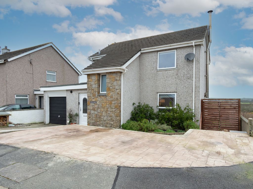 3 bed detached house for sale in Swn Y Gwynt, Rhostrehwfa, Llangefni LL77 Zoopla