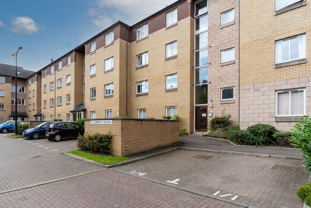 2 bed flat to rent in Moray Park Terrace, Edinburgh EH7, £1,270 pcm