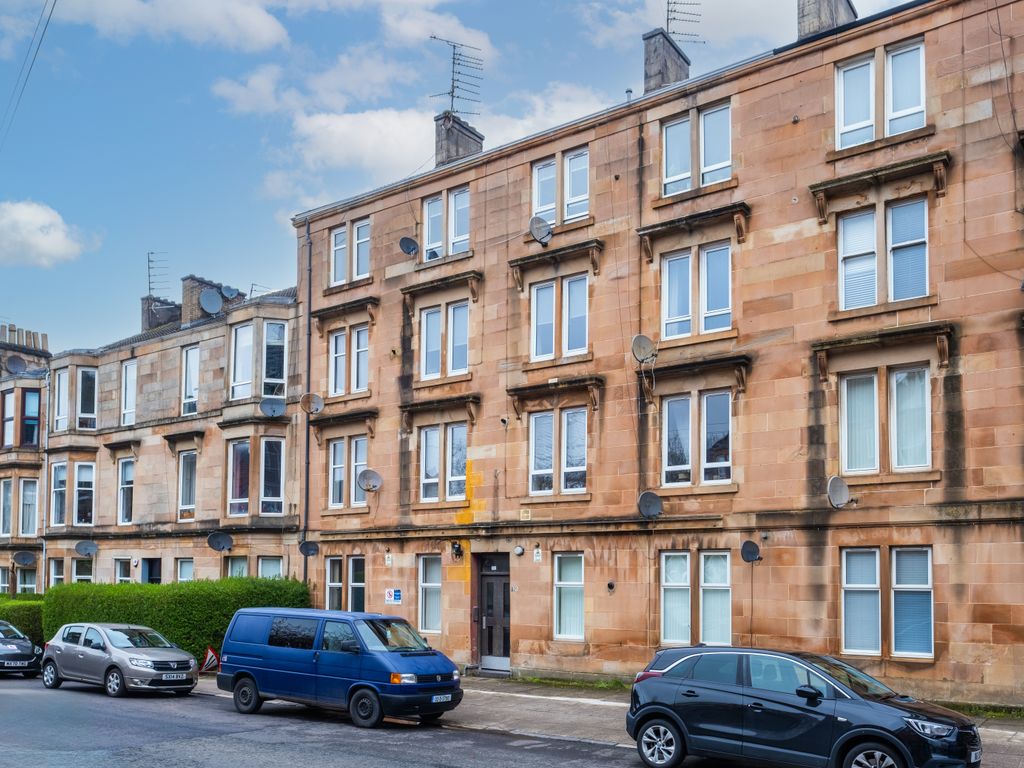 1 bed flat for sale in Newlands Road, Glasgow G44, £89,995 Zoopla