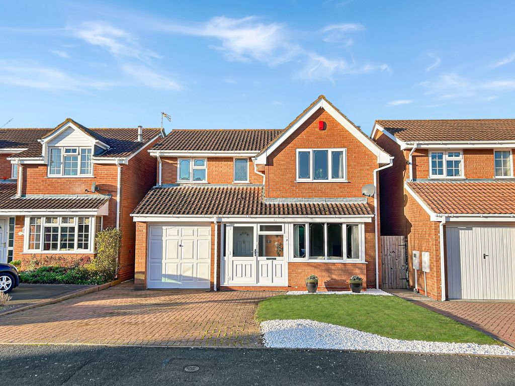 4 bed detached house for sale in Choyce Close, Atherstone CV9, £340,000 Zoopla