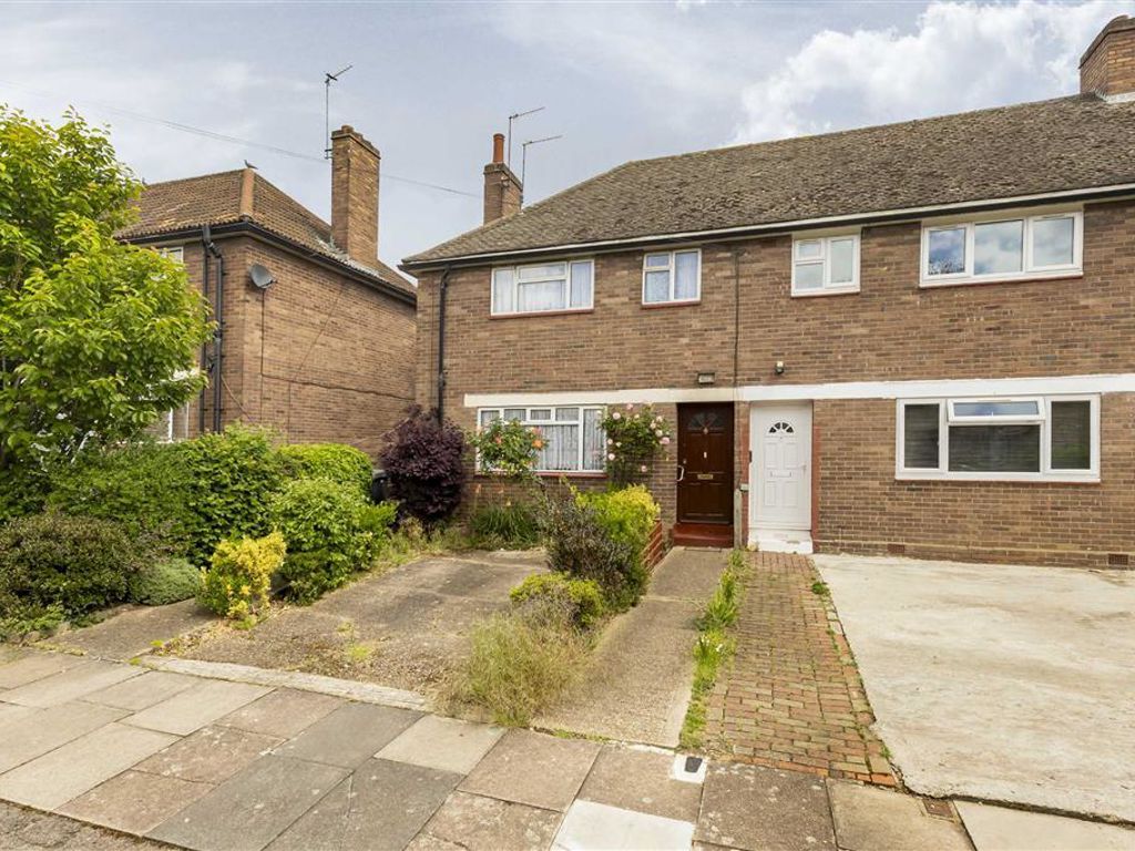 3 bed property for sale in Galsworthy Road, London NW2 Zoopla